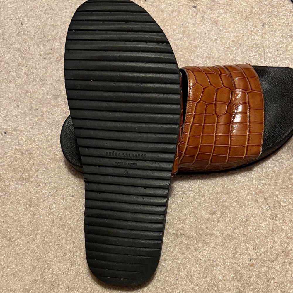 Freda Salvador Size 9 Brown Crocodile Pattern Slide Sandals - Picture 2 of 3